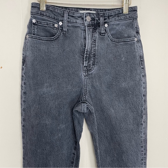 Madewell The Curvy Perfect Vintage Jean in Lunar Wash Size 25 - Picture 13 of 14